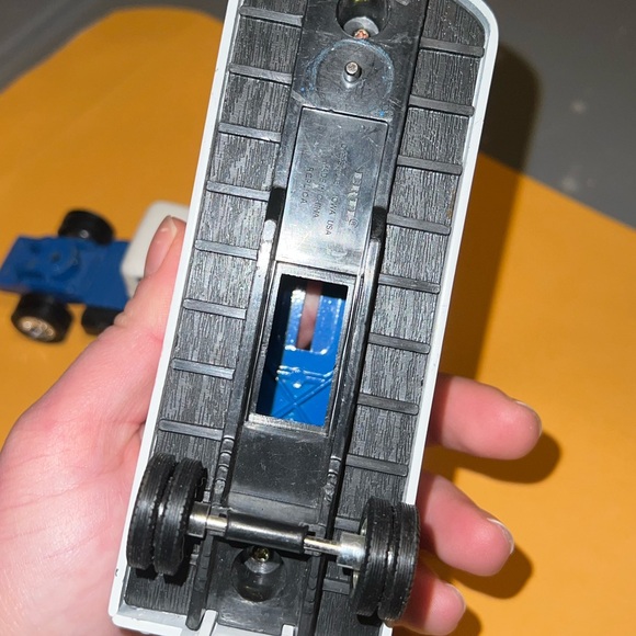 Limited Edition 1937 Ford Tractor Trailer Bank Atlas Van Lines Coin Bank - Picture 12 of 14